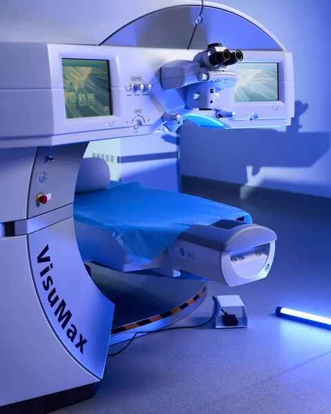 Лазерная RB CLINIC: фемтосекундный лазер Carl Zeiss VisuMax