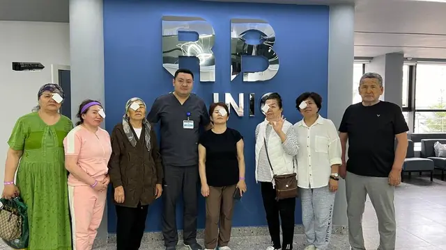 Пациенты RB CLINIC через несколько часов после операции катаракты, снимок 21 из 56