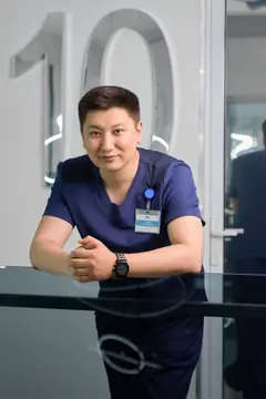 Доктор Жукеев в день лазерной коррекции: после ReLEx SMILE на работу — на следующий день (снимок 18 из 21)