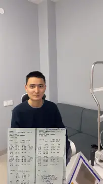Пациент после лазерной коррекции зрения показывает результат: ReLEx SMILE в Астане: туман уходит за несколько часов (снимок 20 из 21)
