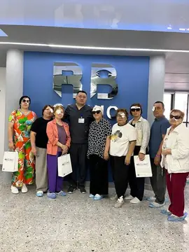 Пациенты RB CLINIC в холле в день замены хрусталика, снимок 24 из 56